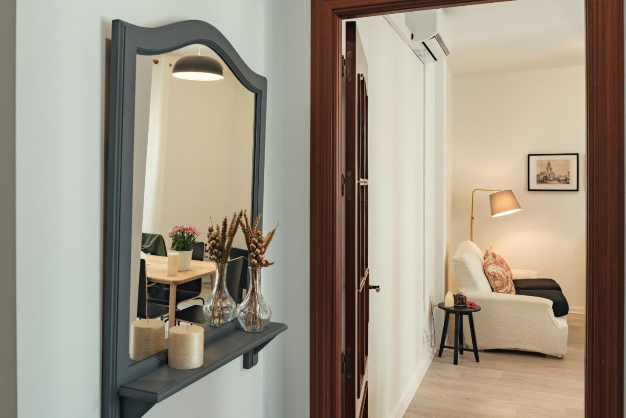 Apartamentos San Pedro إشبيلية المظهر الخارجي الصورة