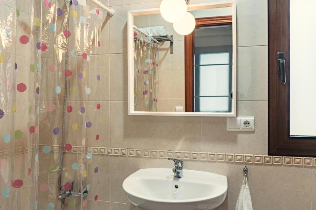 Apartamentos San Pedro إشبيلية المظهر الخارجي الصورة